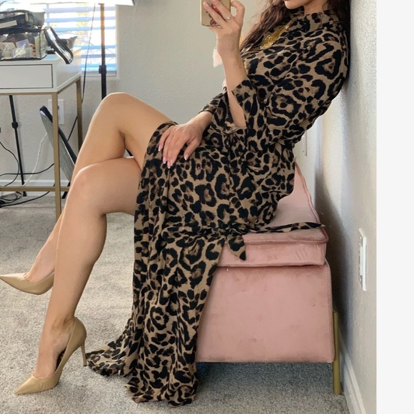 Luxe  Leopard Print Slit Belted Maxi Dress - Picture 2 of 8